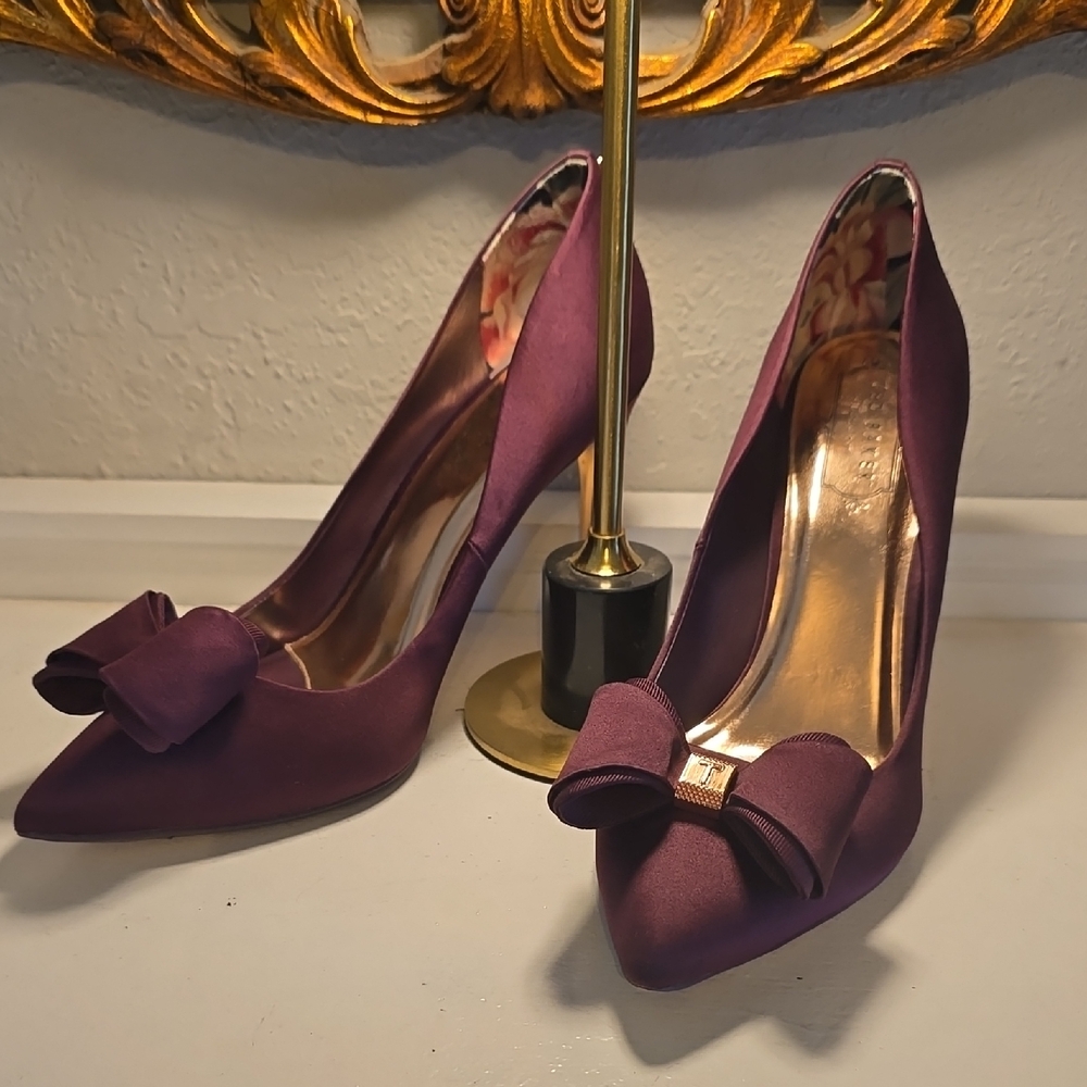 Ted Baker London Purple Heels with Bow Detail